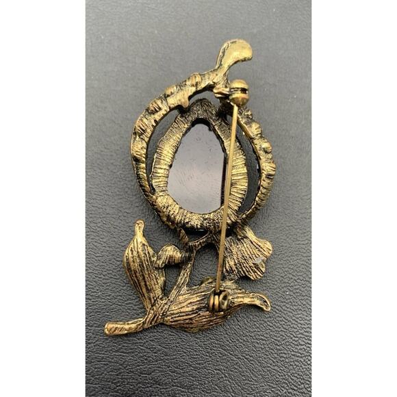 Beautiful Gold Tone & Multi Colored Rhinestone Flower Brooch - Picture 4 of 4